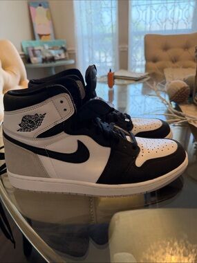 Jordan Retro High-Top Sneakers in Black, White and Gray